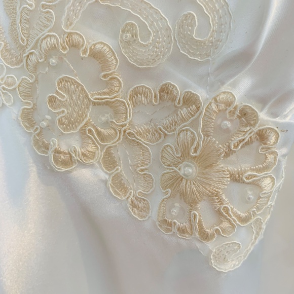 LINEA DONATELLA Embroidered Satin Short Chemise Nightgown Baby Doll Ivory Sz XL - Picture 7 of 12